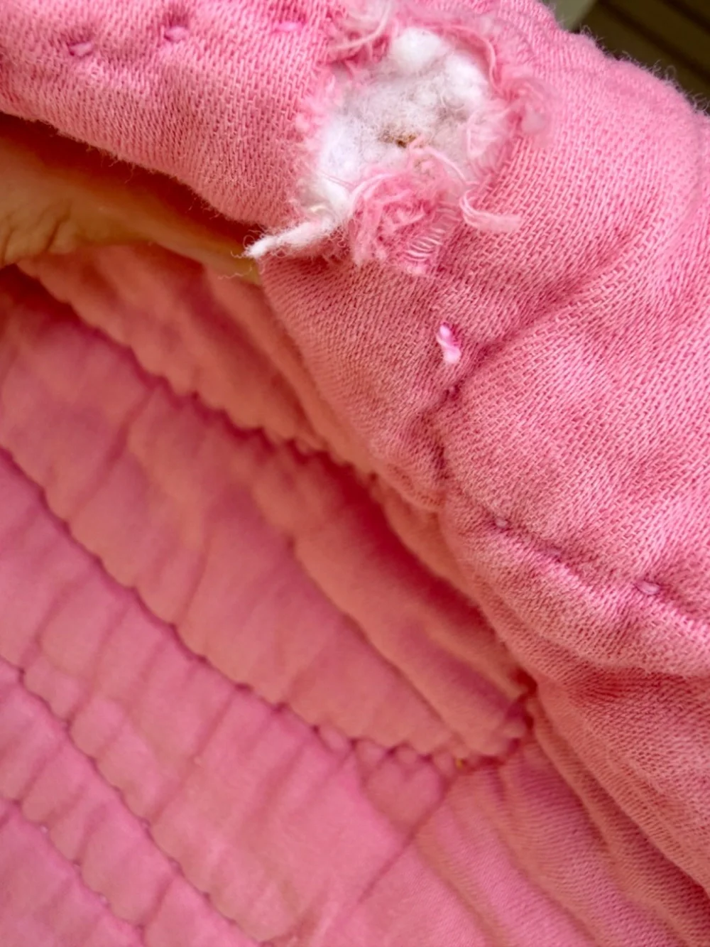 Vintage Reversible Quilt 78x63 Pink Yellow Scalloped Edge